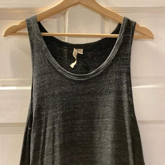 Comfy racer back lightweight dress, sz, XS seems bigger than that to me - Picture 2 of 7